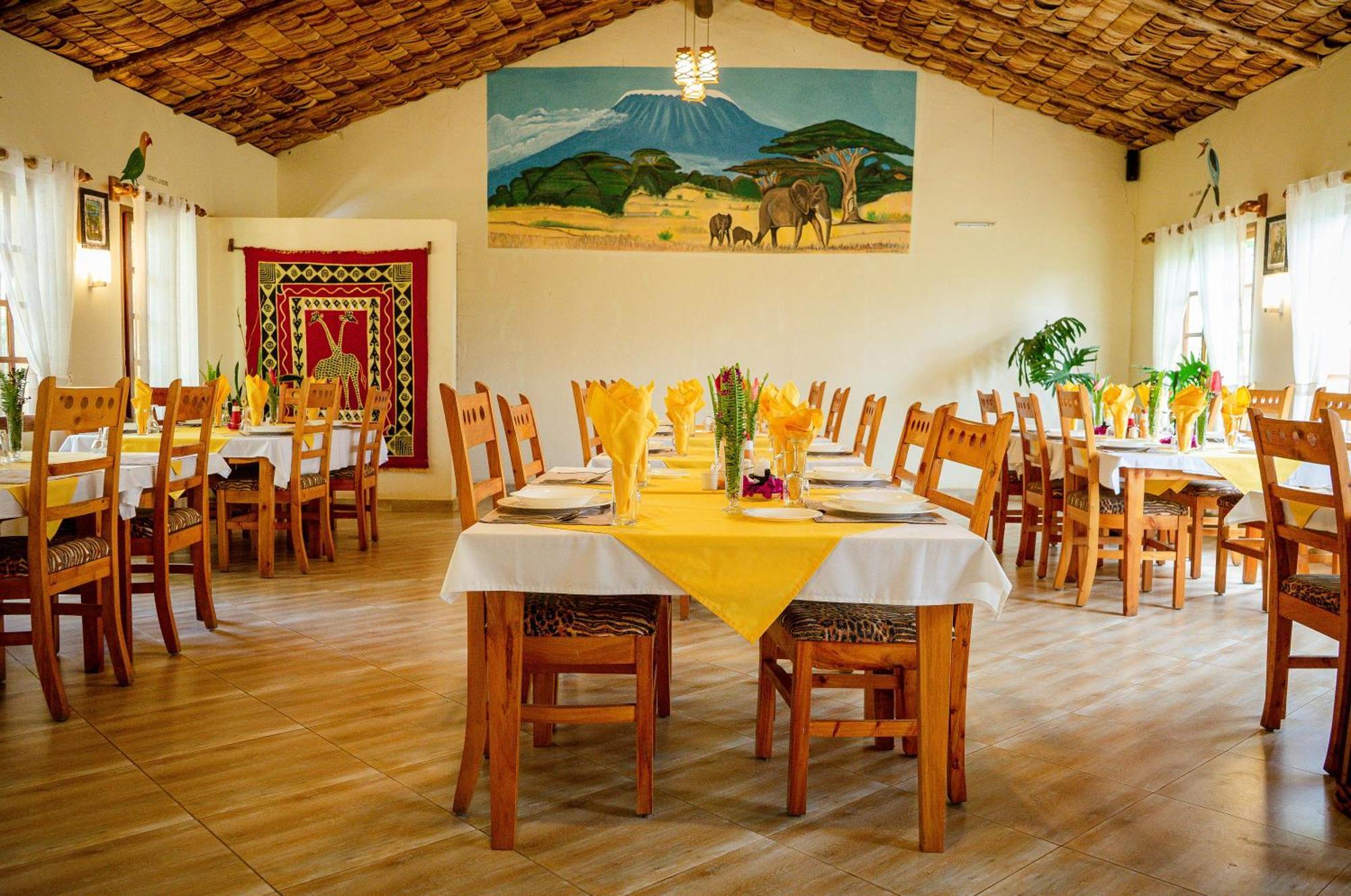 Meru View Lodge Usa River ภายนอก รูปภาพ